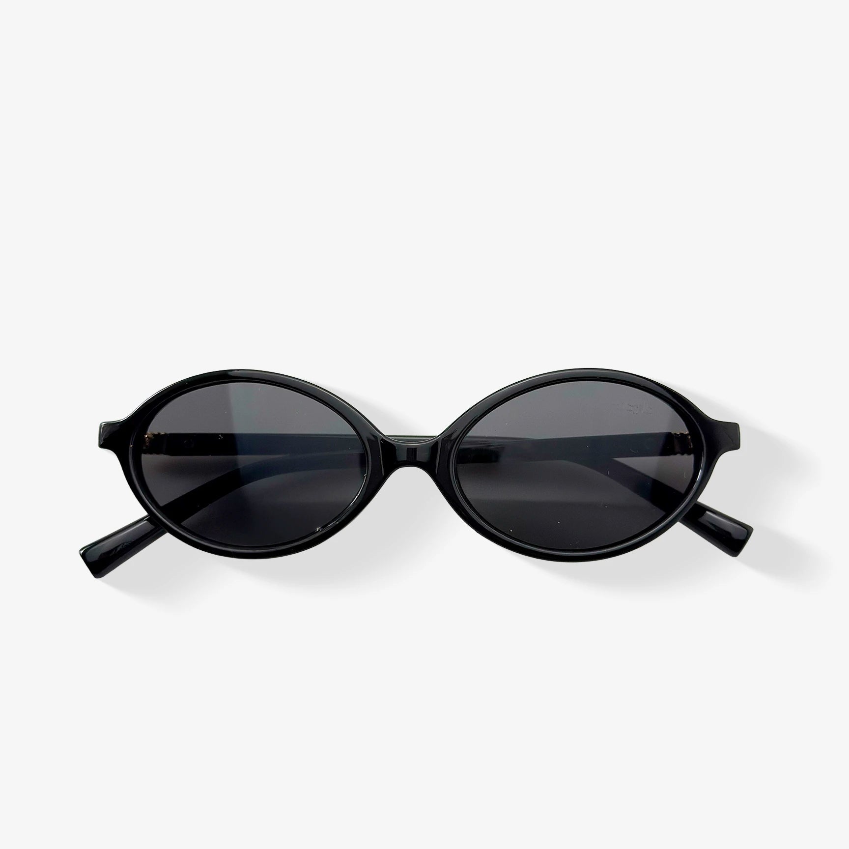 Óculos de sol oval clássico NMLH093